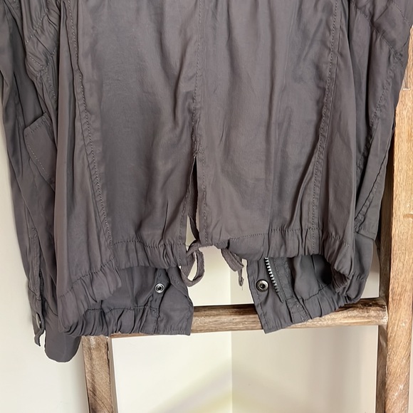 Jacket - Picture 5 of 5